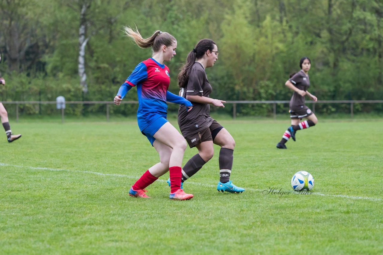 Bild 88 - wCJ VfL Pinneberg3 - St.Pauli : Ergebnis: 2:1